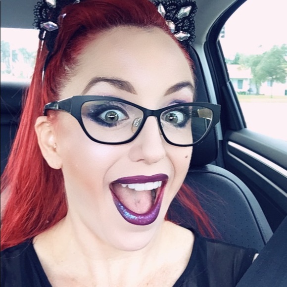 Meet your Posher, Lady Gloomweaver 🖤 - Picture 4 of 17